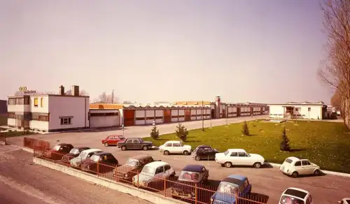 Esterno dello stabilimento nel 1984